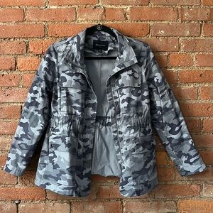 Banana Republic grey camo jacket